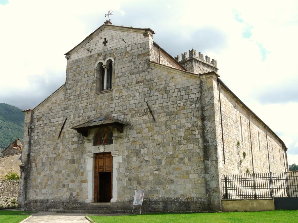La Stagione Dell'Arte Apartment Camaiore Luaran gambar